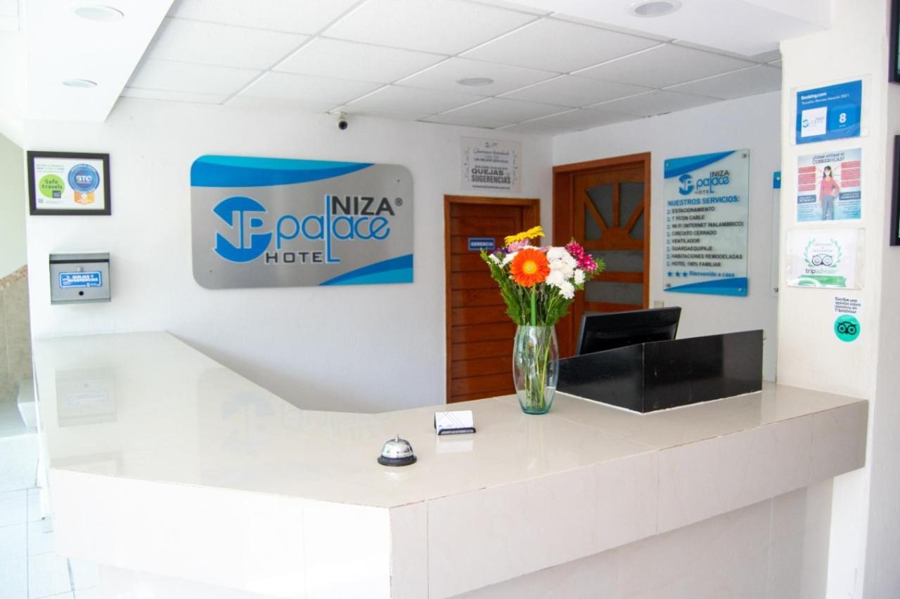 Hotel Niza Zona Piel レオン エクステリア 写真